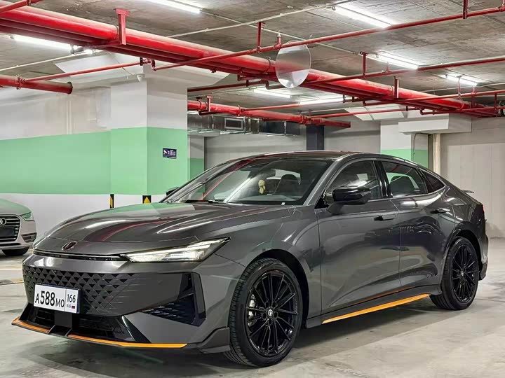 Changan UNI-V 2024 1.5T exclusive model