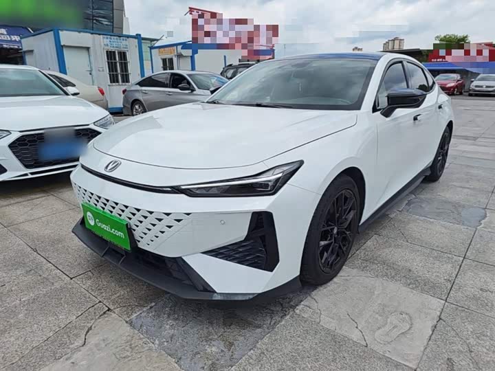 Changan UNI-V 2024 1.5T premium model