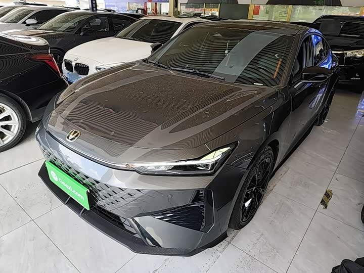 Changan UNI-V 2024 1.5T Prestige Edition
