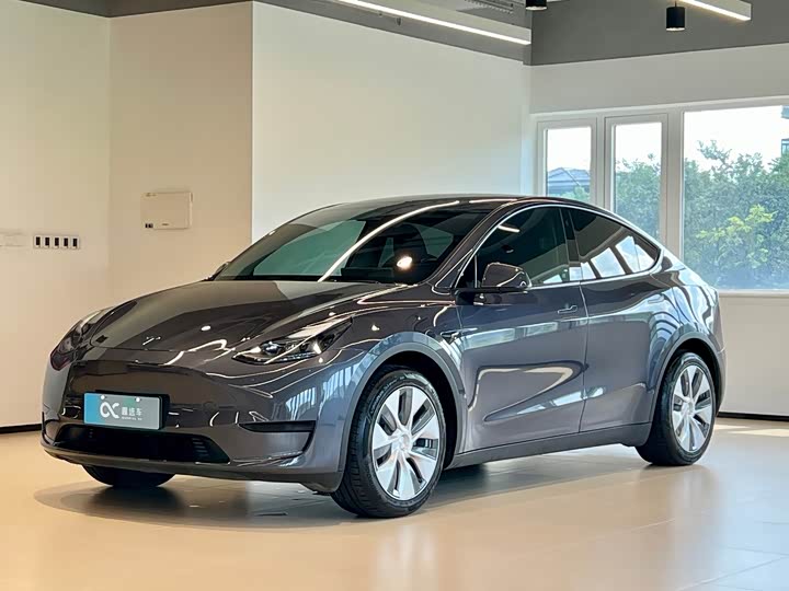Model Y 2022 Refresh RWD
