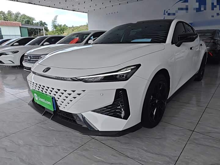 Changan UNI-V 2025 1.5T 500Bar Premium Type