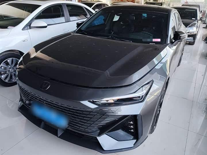 Changan UNI-V 2023 1.5T Prestige Edition