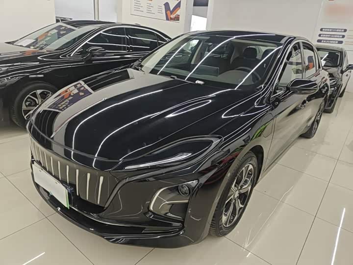 Hongqi E-QM5 2023 Facelift Basic Travel Edition