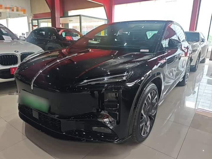 08 2025 Model 680 UltraAWD Edition