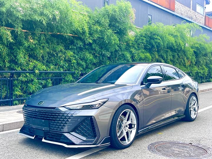 Changan UNI-V 2022 2.0T Speed ​​Edition