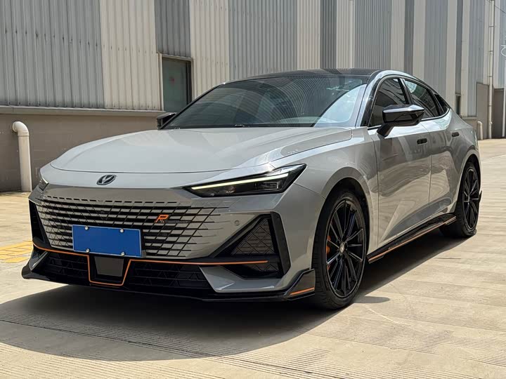 Changan UNI-V 2022 1.5T sports version