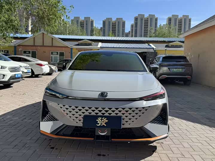 Changan UNI-V 2024 1.5T noble sports model