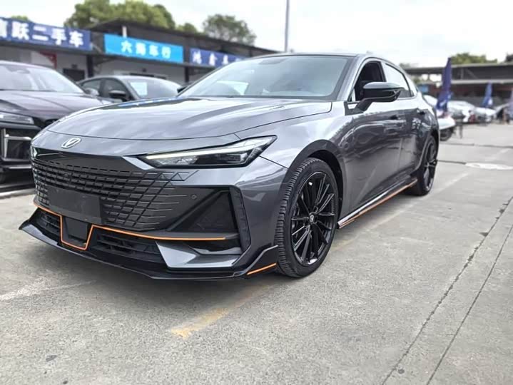 Changan UNI-V 2023 1.5T Sport Edition