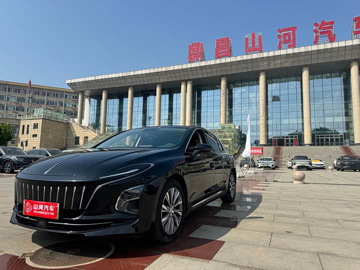 Hongqi E-QM5 2022 431km Charging Enjoyment Edition