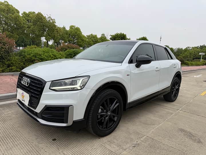 Audi Q2L 2021 model 35 TFSI aggressive dynamic model