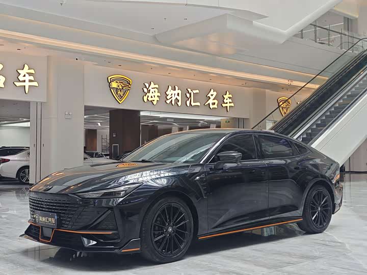 Changan UNI-V 2022 1.5T Sport