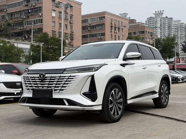 Changan CS75PLUS 2023 third generation 1.5T automatic premium model