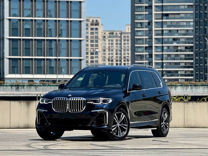BMW X7 2021 facelift xDrive40i exclusive M sports package