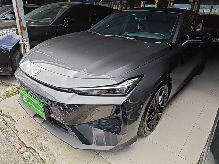 Changan UNI-V 2024 1.5T Prestige Edition
