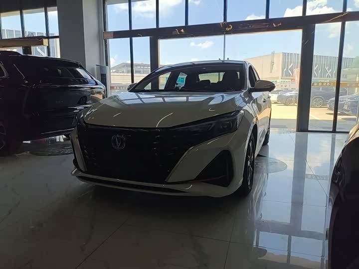 Eado 2024 PLUS Blue Whale NE 1.4T GDI DCT High-Energy Edition