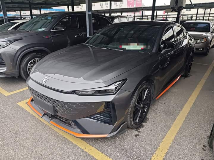 Changan UNI-V 2024 1.5T noble sports model