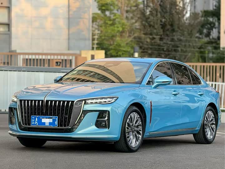 Hongqi H5 2023 2.0T automatic smart connected flag version