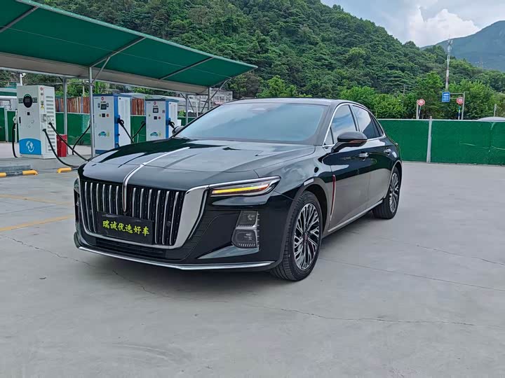 Hongqi H5 2024 Model 2.0T Automatic Smart Linked Qixiang Edition