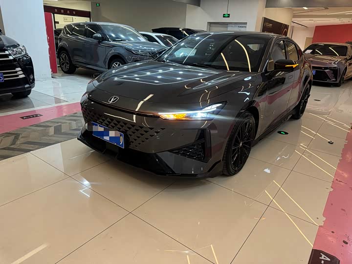 Changan UNI-V 2024 1.5T exclusive model