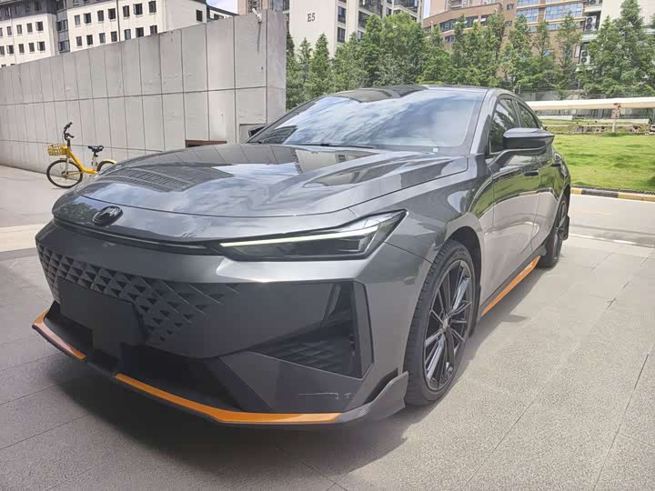 Changan UNI-V 2024 1.5T exclusive model