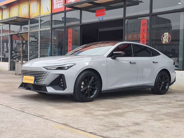 Changan UNI-V 2023 1.5T premium model