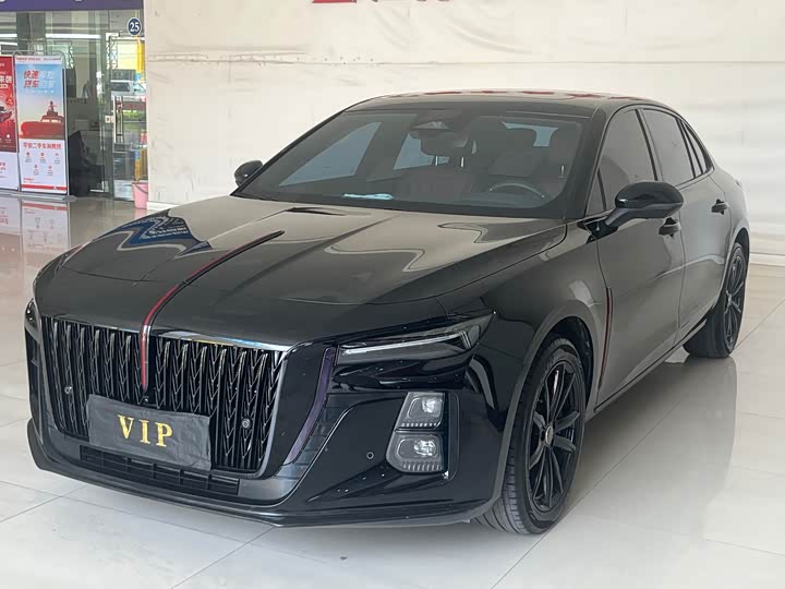 Hongqi H5 2025 Model 2.0T Edition