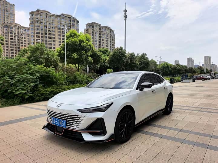 Changan UNI-V 2023 1.5T Sport Edition