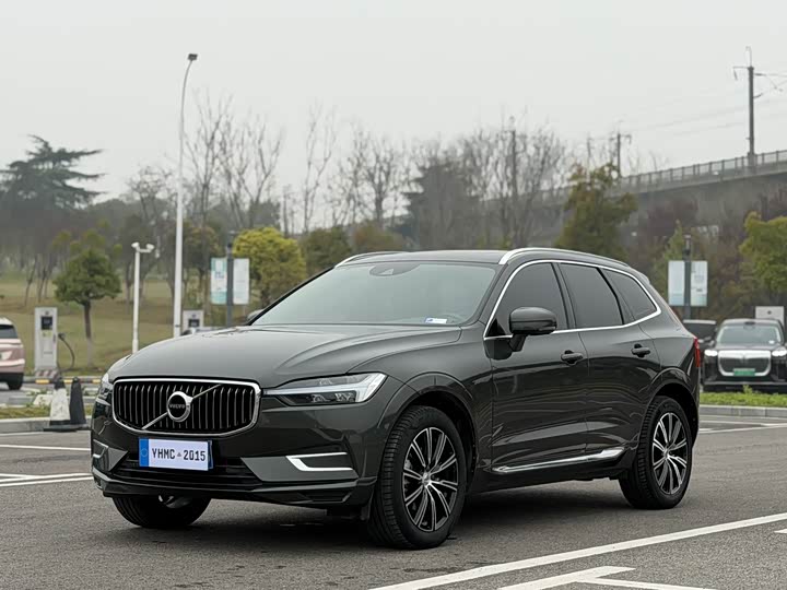 Volvo XC60 2021 T5 four-wheel drive Zhiyuan Deluxe Edition