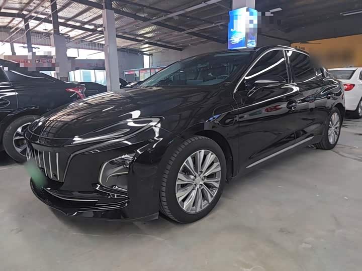 Hongqi E-QM5 2023 model 620km PLUS