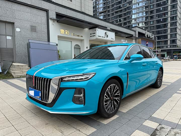 Hongqi H5 2024 2.0T automatic smart connected flag version