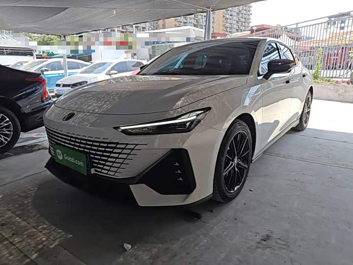 Changan UNI-V 2023 1.5T premium model