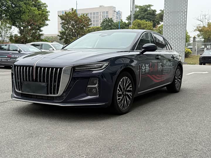 Hongqi H5 2024 2.0T automatic smart connected flag version