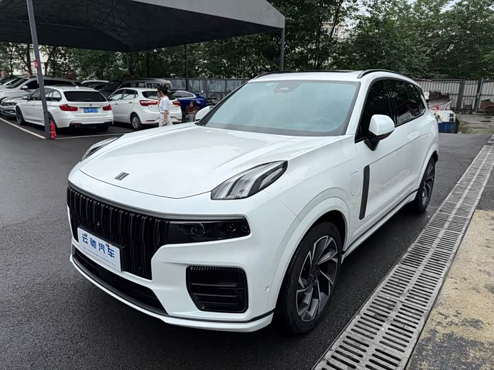 Lynk & Co 09 EM-P 2021 2.0T PHEV Halo six seats