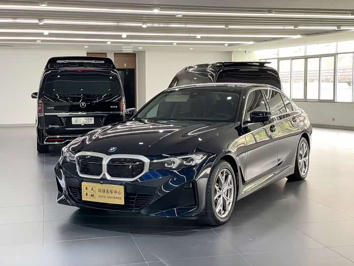 BMW i3 2024 eDrive 35 L