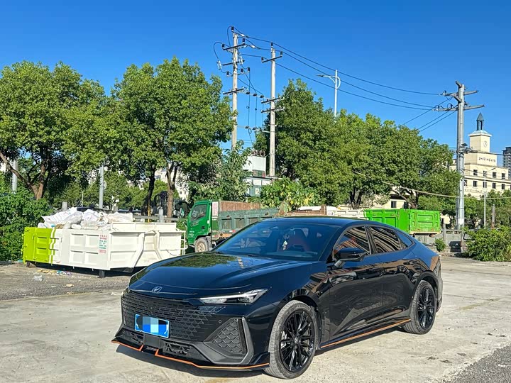 Changan UNI-V 2023 2.0T Lingsu Edition
