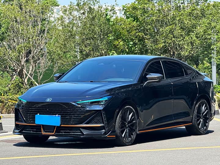 Changan UNI-V 2023 1.5T Sport Edition