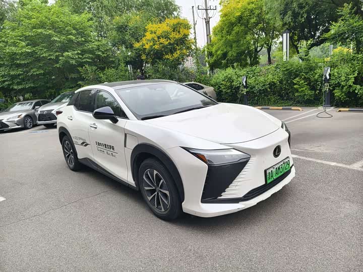 Lexus RZ 450e AWD Luxury Edition