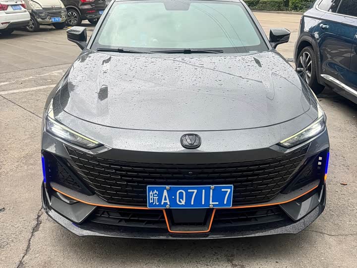 Changan UNI-V 2022 1.5T sports version
