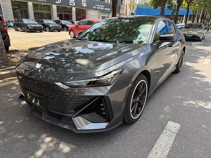Changan UNI-V 2023 1.5T Prestige Edition