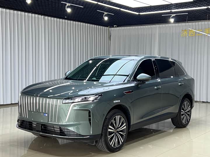 Hongqi HS6 PHEV 2026 240 smart hybrid version