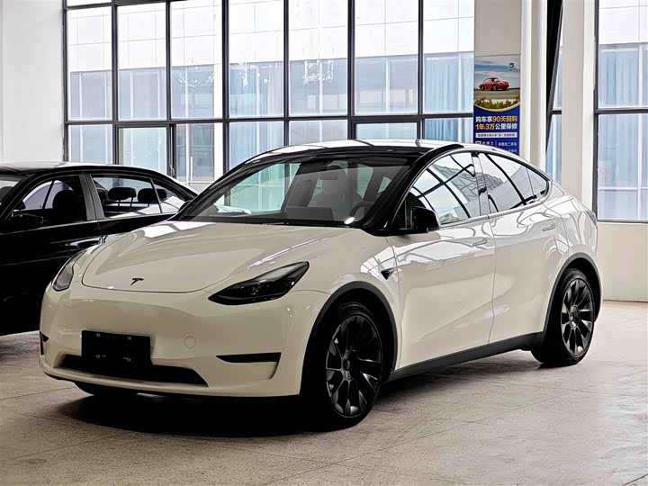 Model Y 2021 long-range all-wheel drive version 3D7