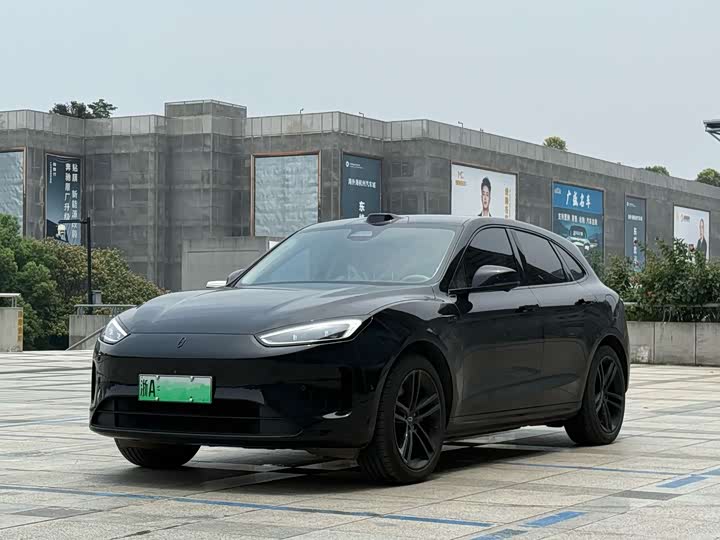 Wenjie M5 2024 extended range Max RS four-wheel drive high-end smart driving version