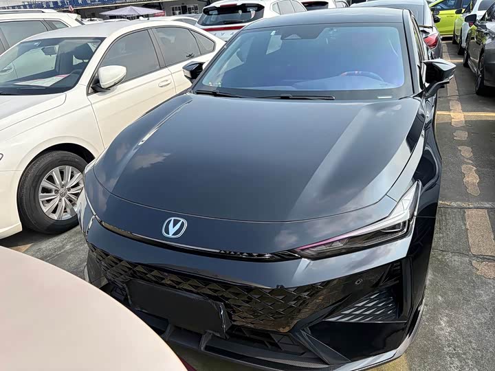 Changan UNI-V 2025 1.5T 500Bar exclusive model