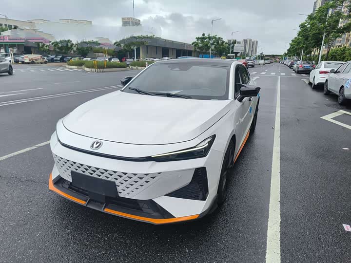 Changan UNI-V 2024 1.5T noble sports model