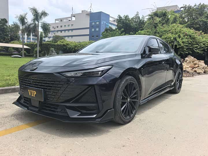 Changan UNI-V 2022 1.5T sports version