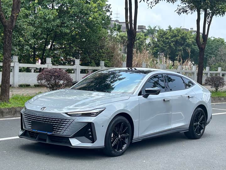 Changan UNI-V 2022 1.5T ZunGui Edition