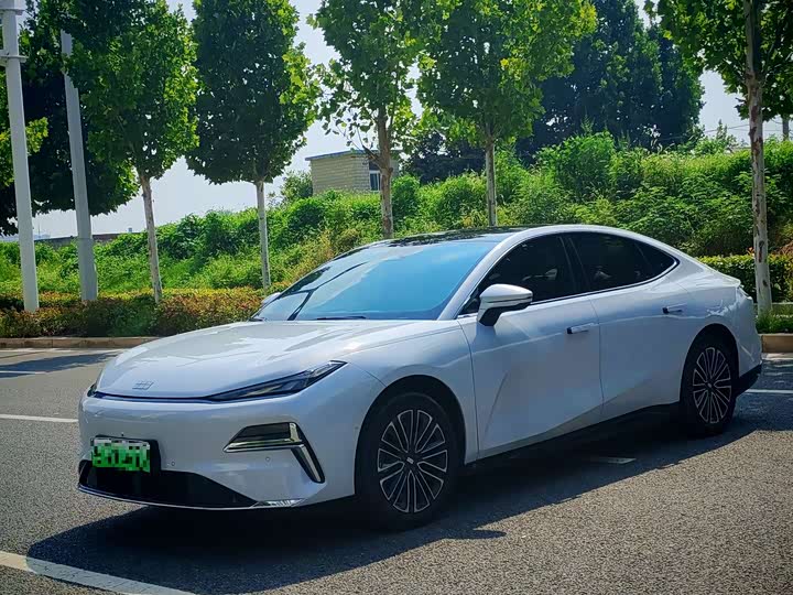 Galaxy Star 8 2025 130km EM-i Exclusive Edition