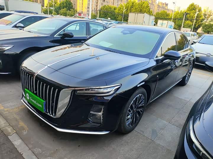 Hongqi H5 2025 Model 2.0T Automatic Qichang Edition