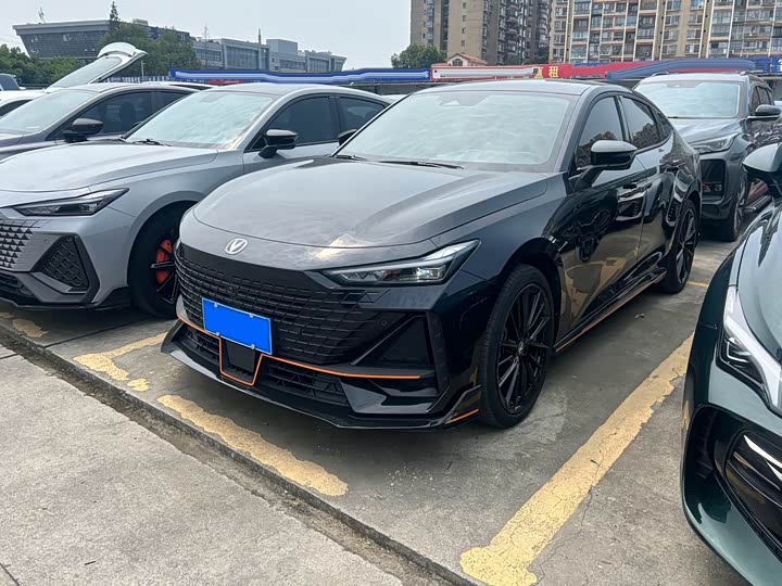 Changan UNI-V 2023 1.5T sports version
