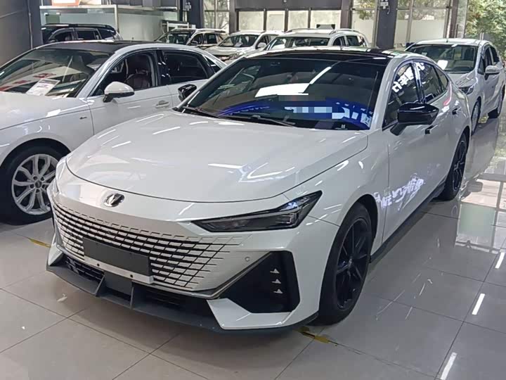 Changan UNI-V 2022 1.5T ZunGui Edition